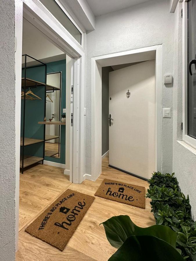 Studio In Тирана Экстерьер фото